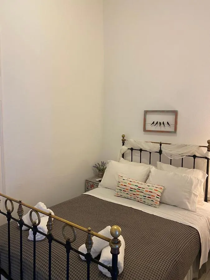 Budget Downtown Apartment- Harma I Mykonos Town اليونان
