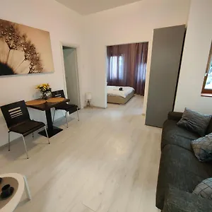 Downtown Apartamento Bucarest